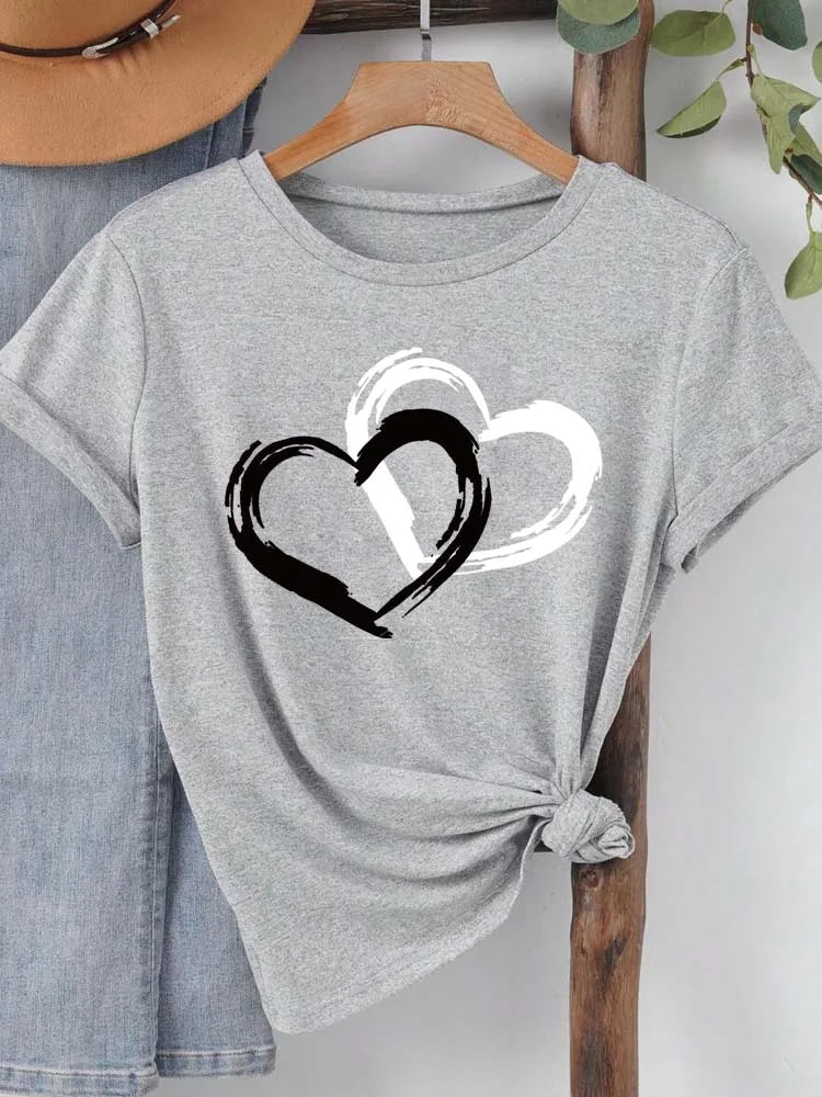 Fashion Love Heart Print Women T Shirt Casual Graphic Printed Clothes Female Shirt Short Sleeve Lady Streetwear Lover Tee
