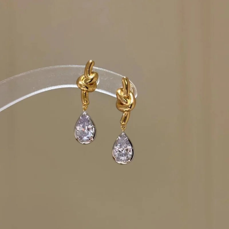 High quality twisted luster water droplet inlay diamond earrings for women classic and exquisite trend earings stud jewelry