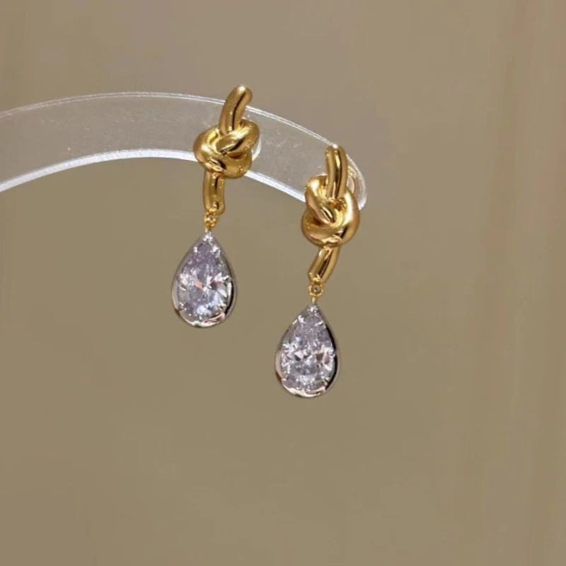 High quality twisted luster water droplet inlay diamond earrings for women classic and exquisite trend earings stud jewelry