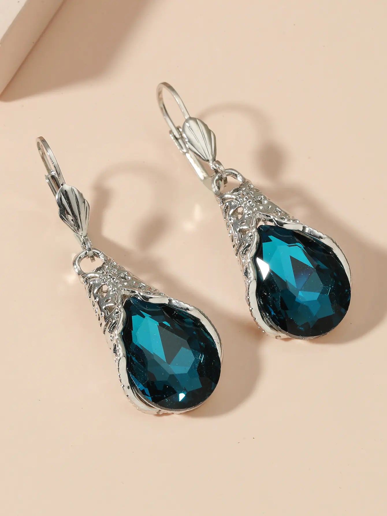 Retro Water Drop Ear Buckle Earring Jewelry